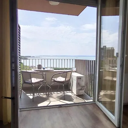 Aranypart Club218 Beatrix Wellness Apartman 希欧福克