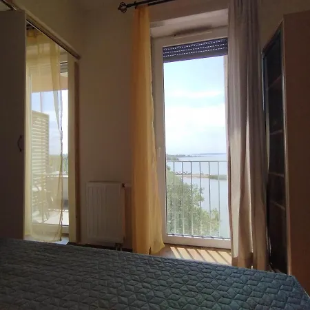 Aranypart Club218 Beatrix Wellness Apartman 公寓 希欧福克