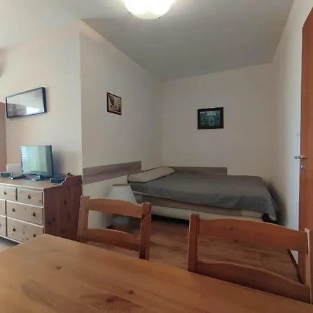 Aranypart Club218 Beatrix Wellness Apartman 公寓